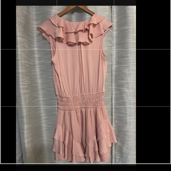 Vici dolls v-neck petal rose dress. Excellent condition - Picture 2 of 3